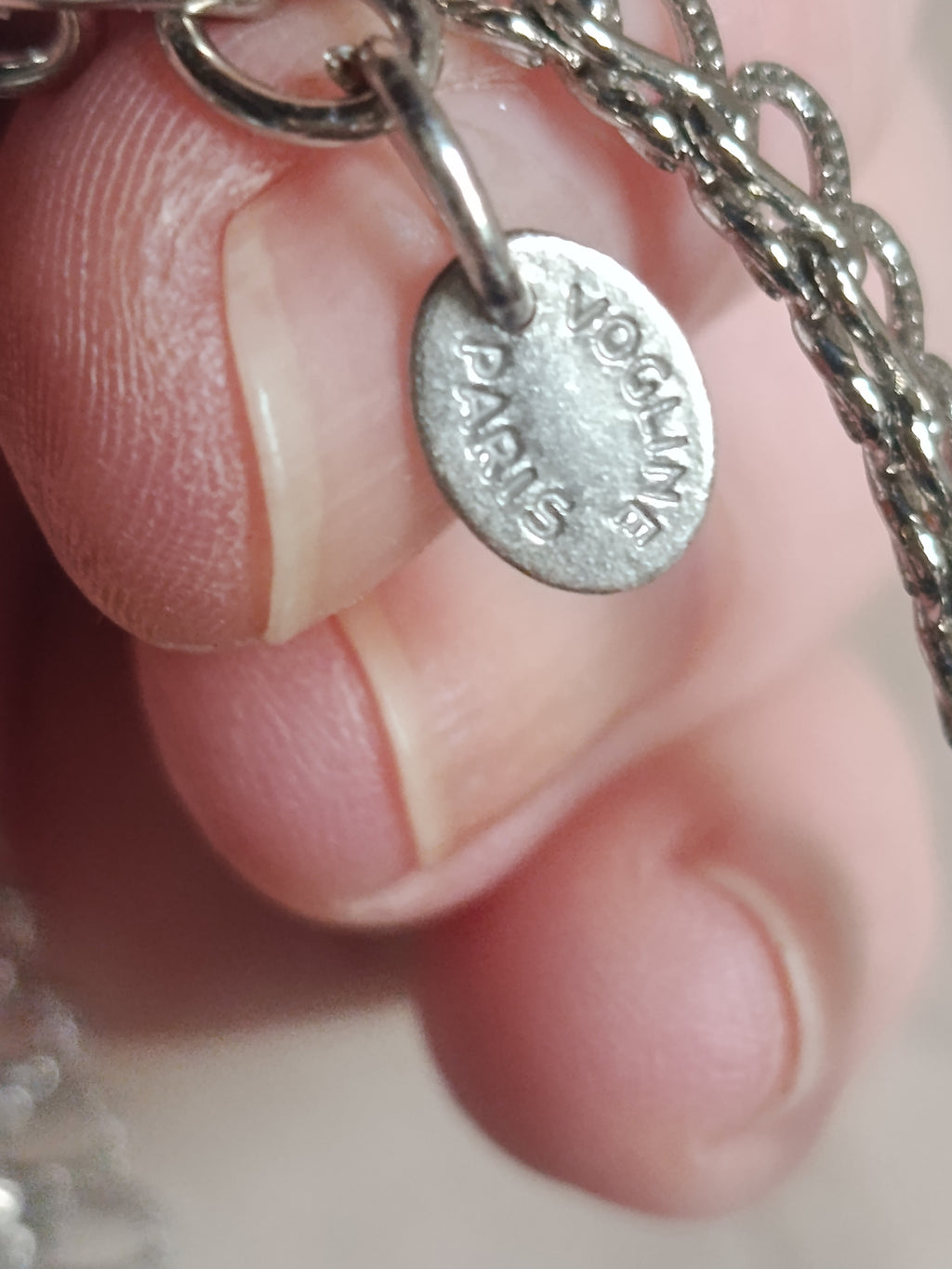 Collier Vogline