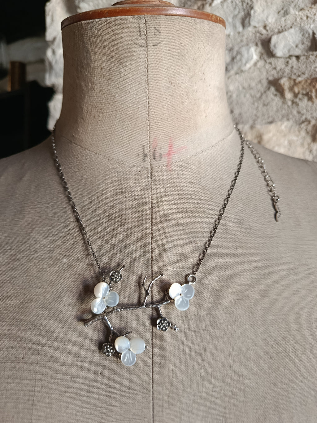 Collier Vogline