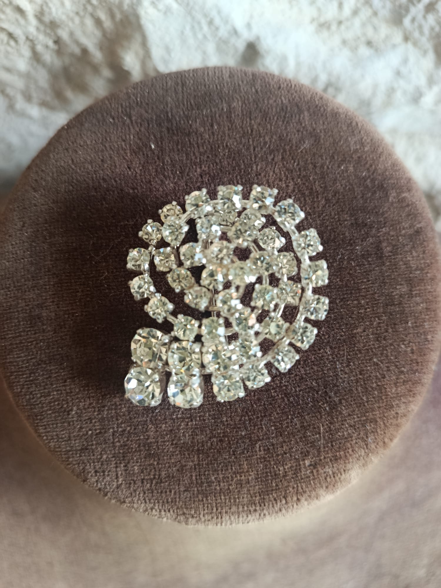 Broche