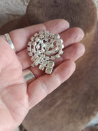 Broche