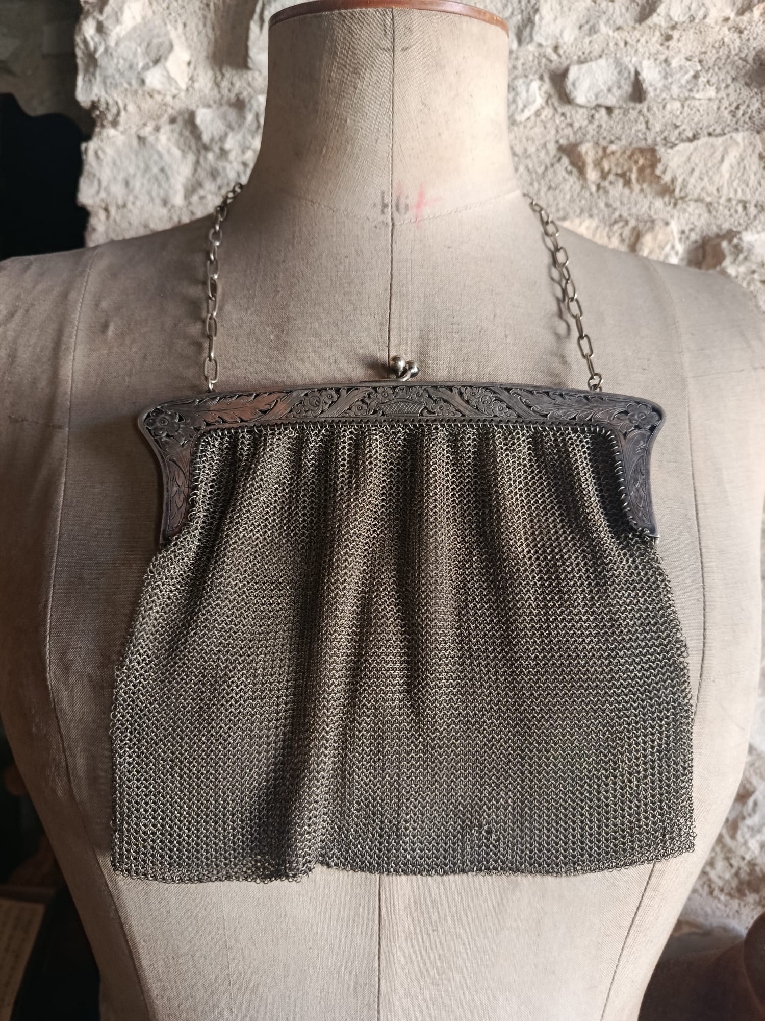 Sac bourse Art Nouveau en métal argenté
